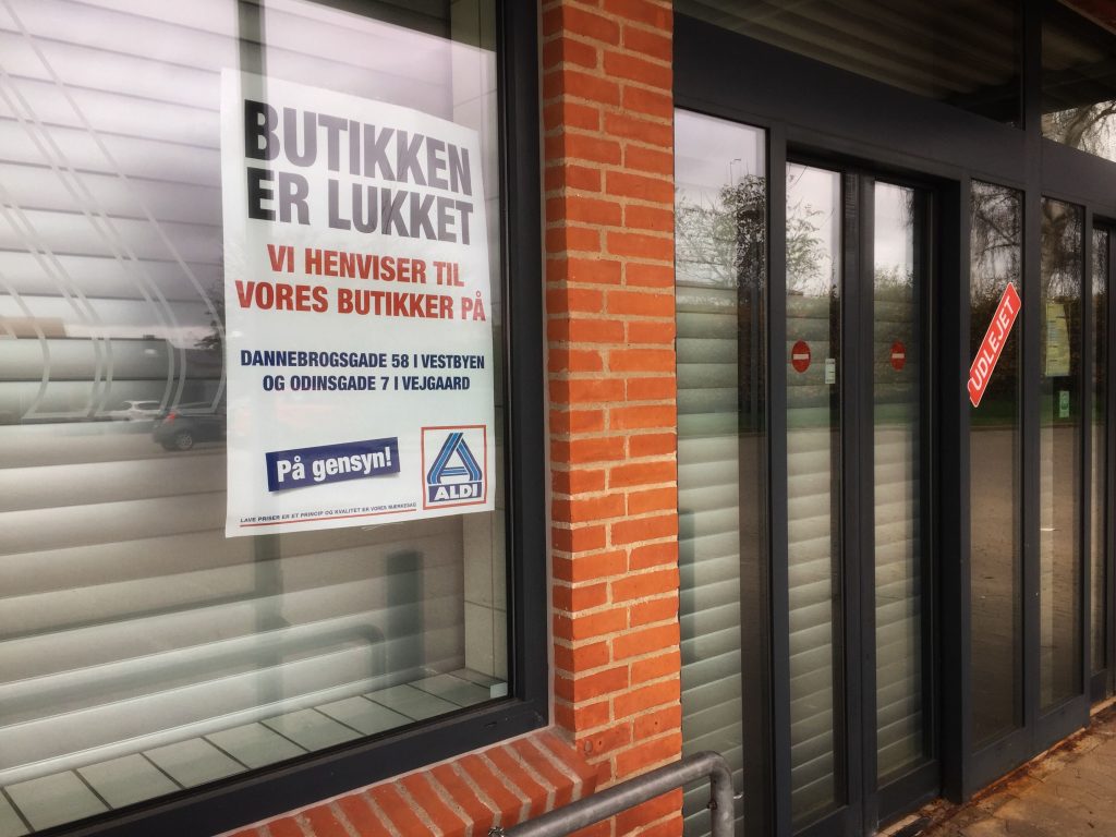 Boligpriserne falder, før købmanden lukker