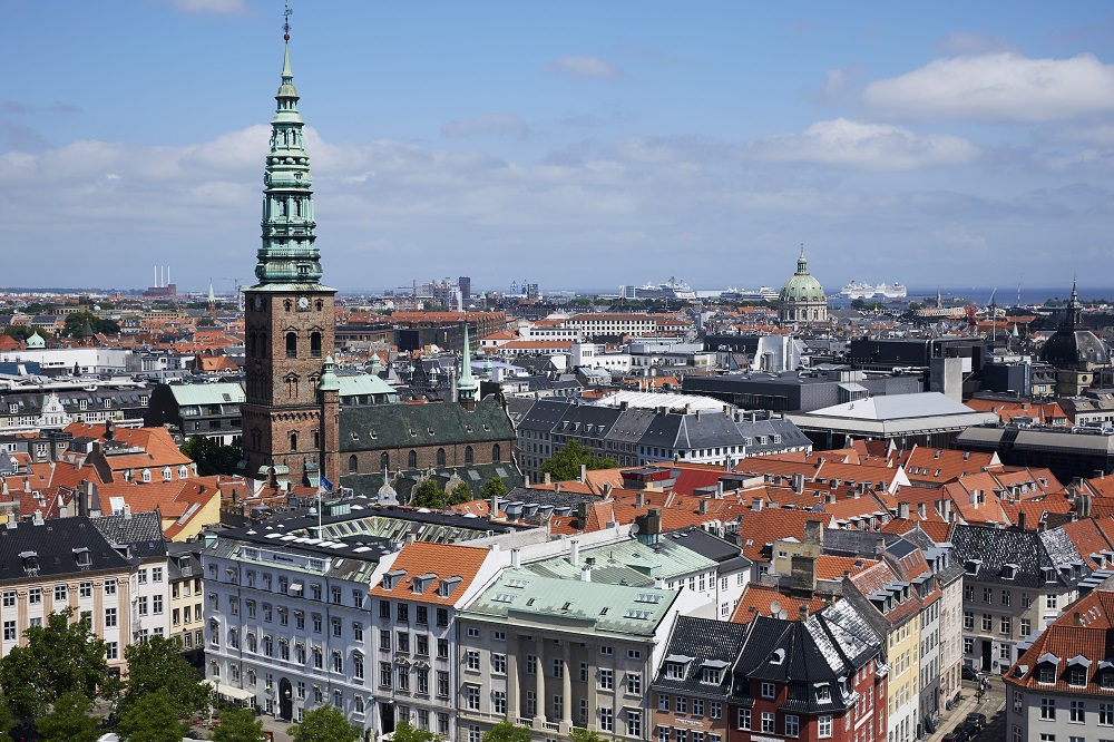 Salget af ejerlejligheder dykker mens hussalget blomstrer