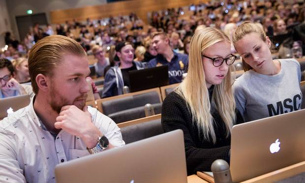 Bør der være regler for, hvor meget de studerende må tjene?