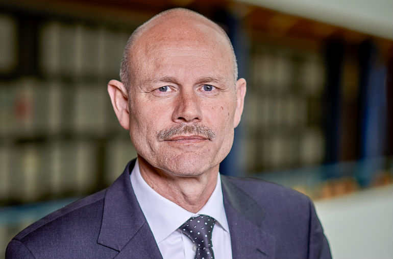 Vi skal ikke bremse den digitale udvikling