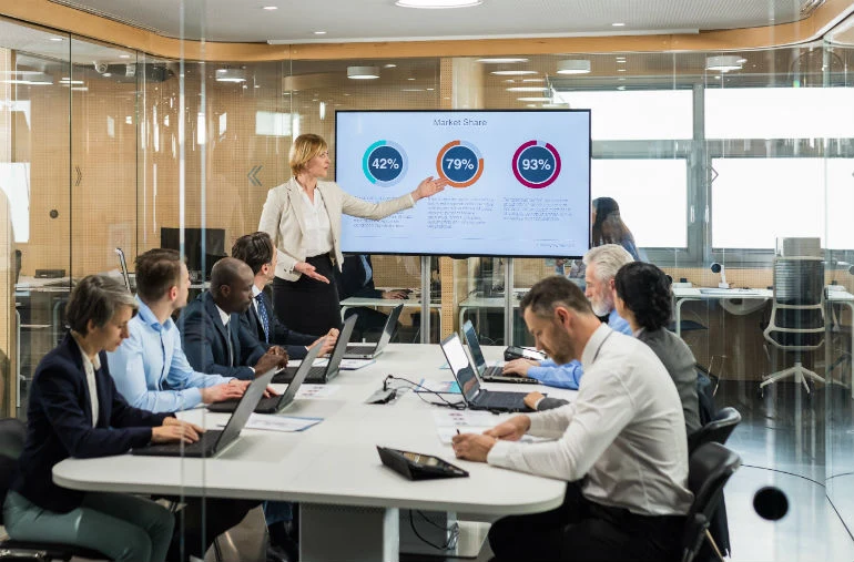 Digitalisering af administrationen handler om mere end effektiviseringer