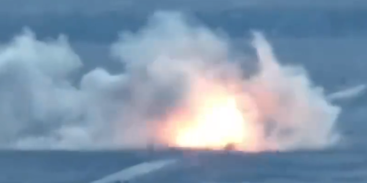 Se videoen: Russisk konvoj håbede, de var i sikkerhed …