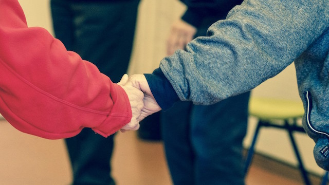 Sygeplejersker tjekker hinandens fejl på plejehjem
