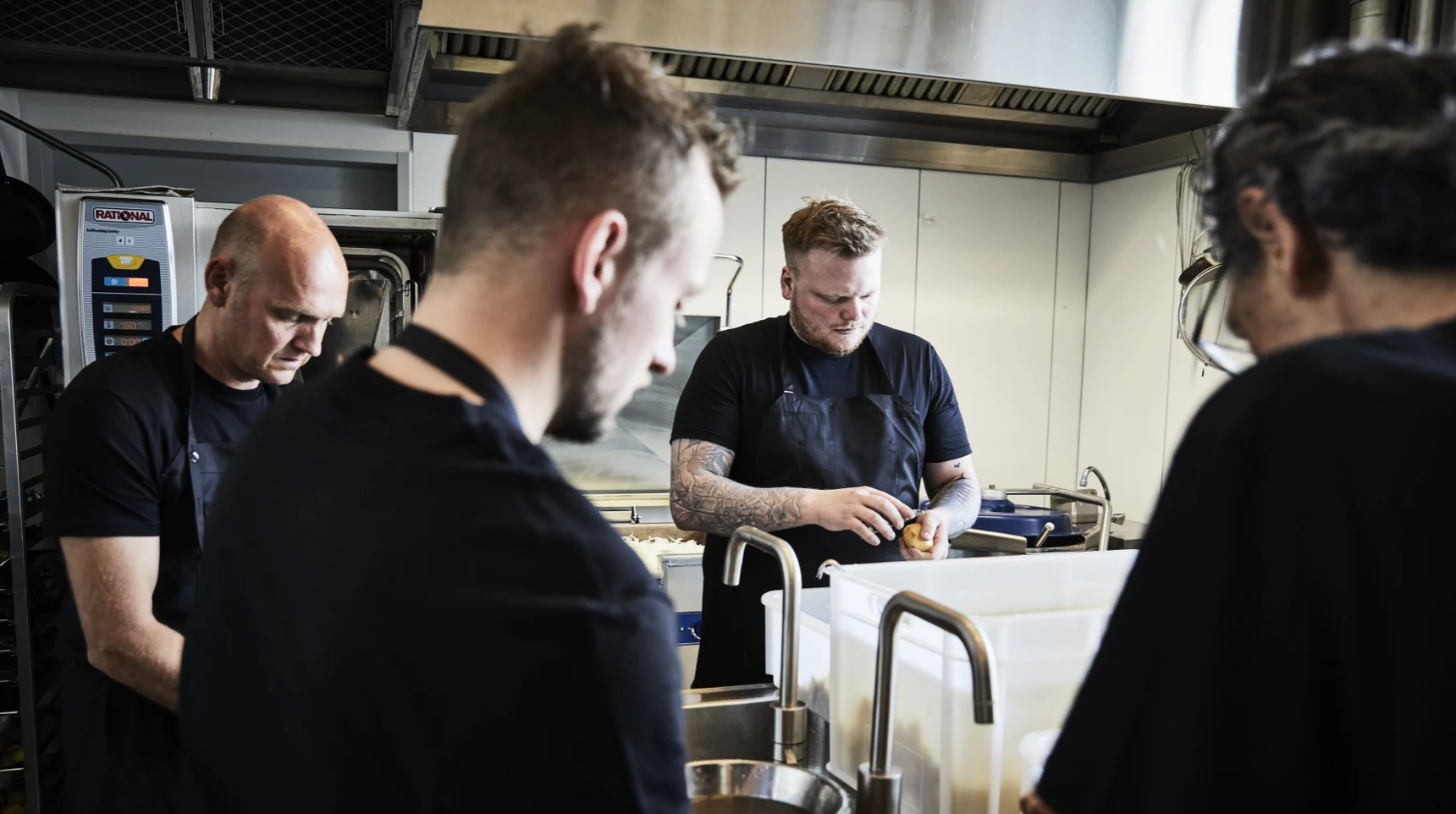 Alchemist-stifter og Dagrofa Foodservice starter samarbejde for måltider til hjemløse