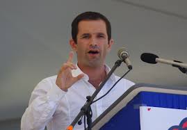 Franske socialister vælger præsidentkandidat