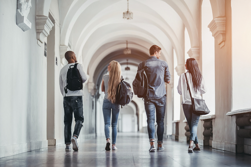 Christiansborg giver penge til 5000 ekstra studiepladser
