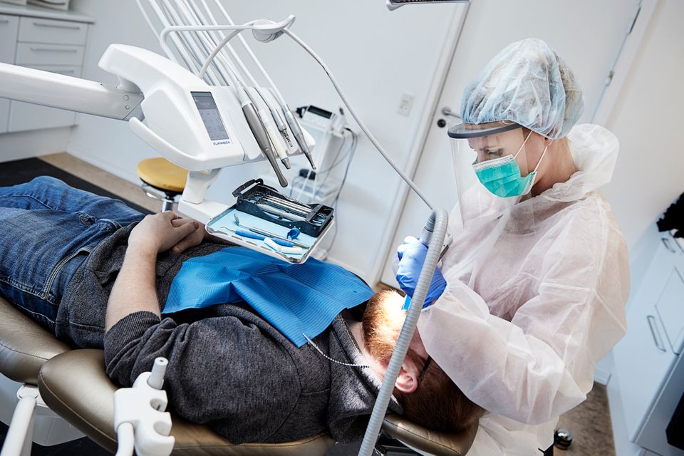 HK: Tandklinikker bør lukke for ikke-akutte behandlinger