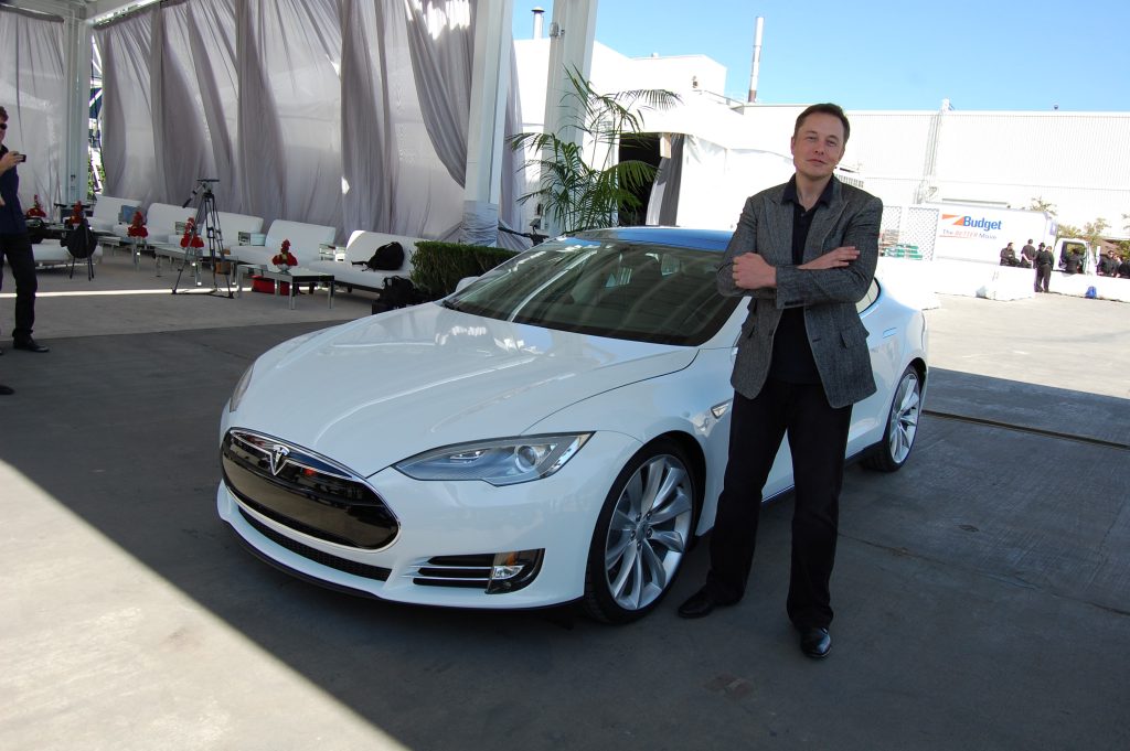 Tesla præsenterer et kæmpe underskud