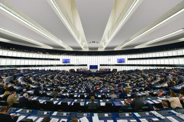 Samarbejdet er brudt sammen i EU-Parlamentet før valg