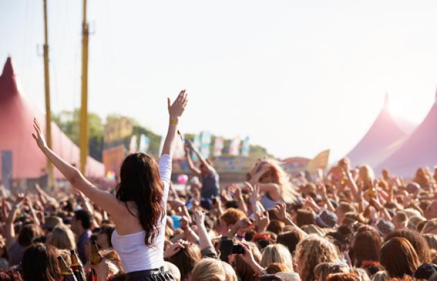 Efter superspreder-begivenhed og få smittede: Kan festivaler alligevel bestå til sommer?