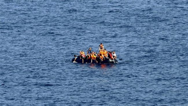 Ville til Europa i gummibåde: 100 flygtninge druknede