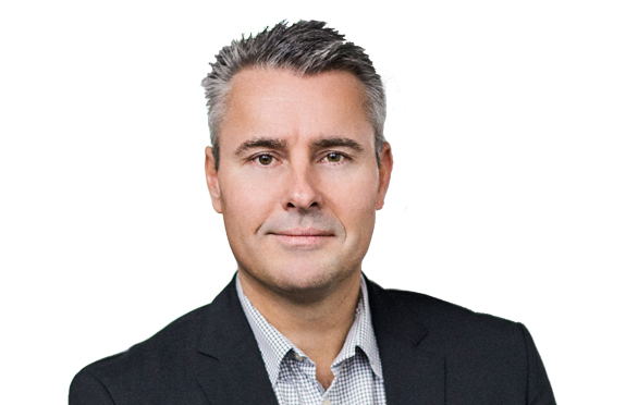 Henrik Sass om kritik: Pressen hyler som stukne grise
