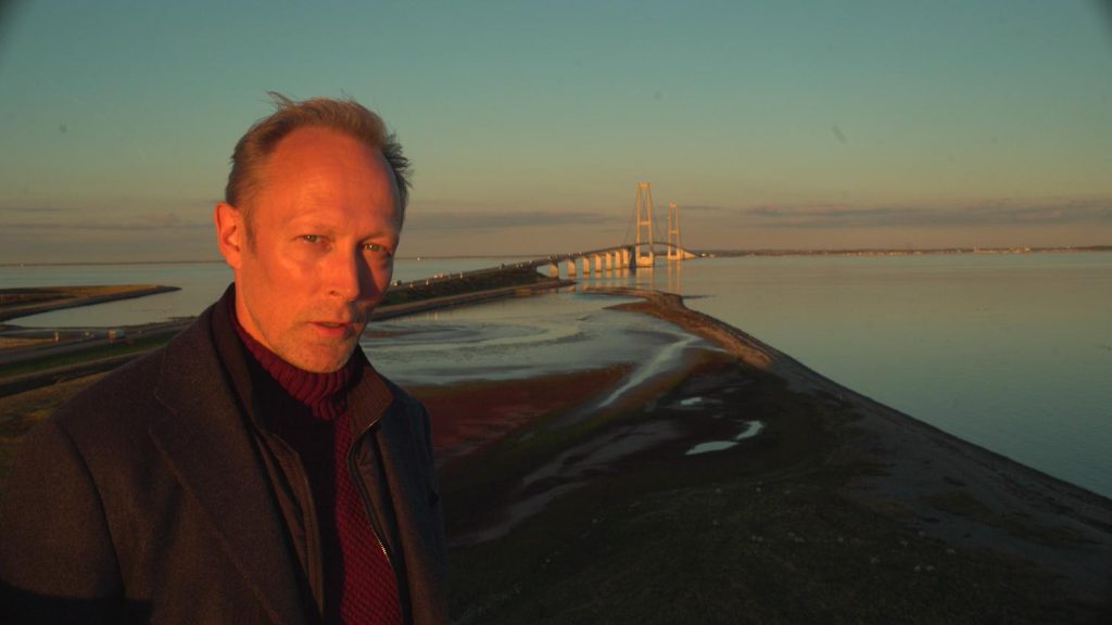 DRs seerredaktør svarer kritiske politikere: Minder om regimer uden demokrati