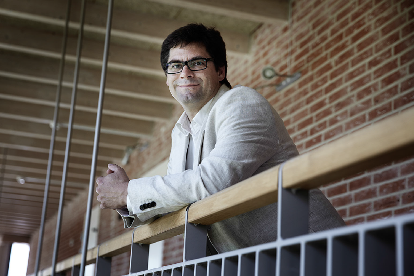 Interview: For Hosea Dutschke er kritik benzin til hverdagen