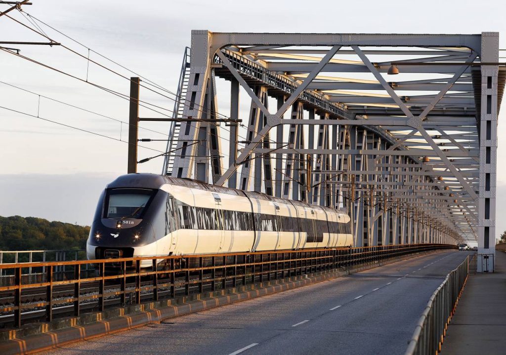 DSB og Arriva i debat om konkurrence på jernbarnen