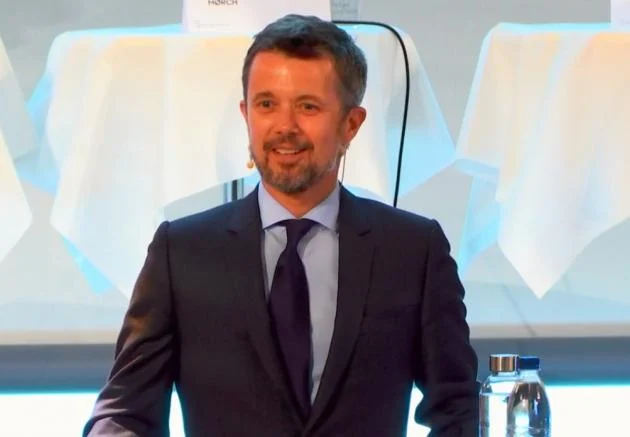Kronprins Frederik stopper