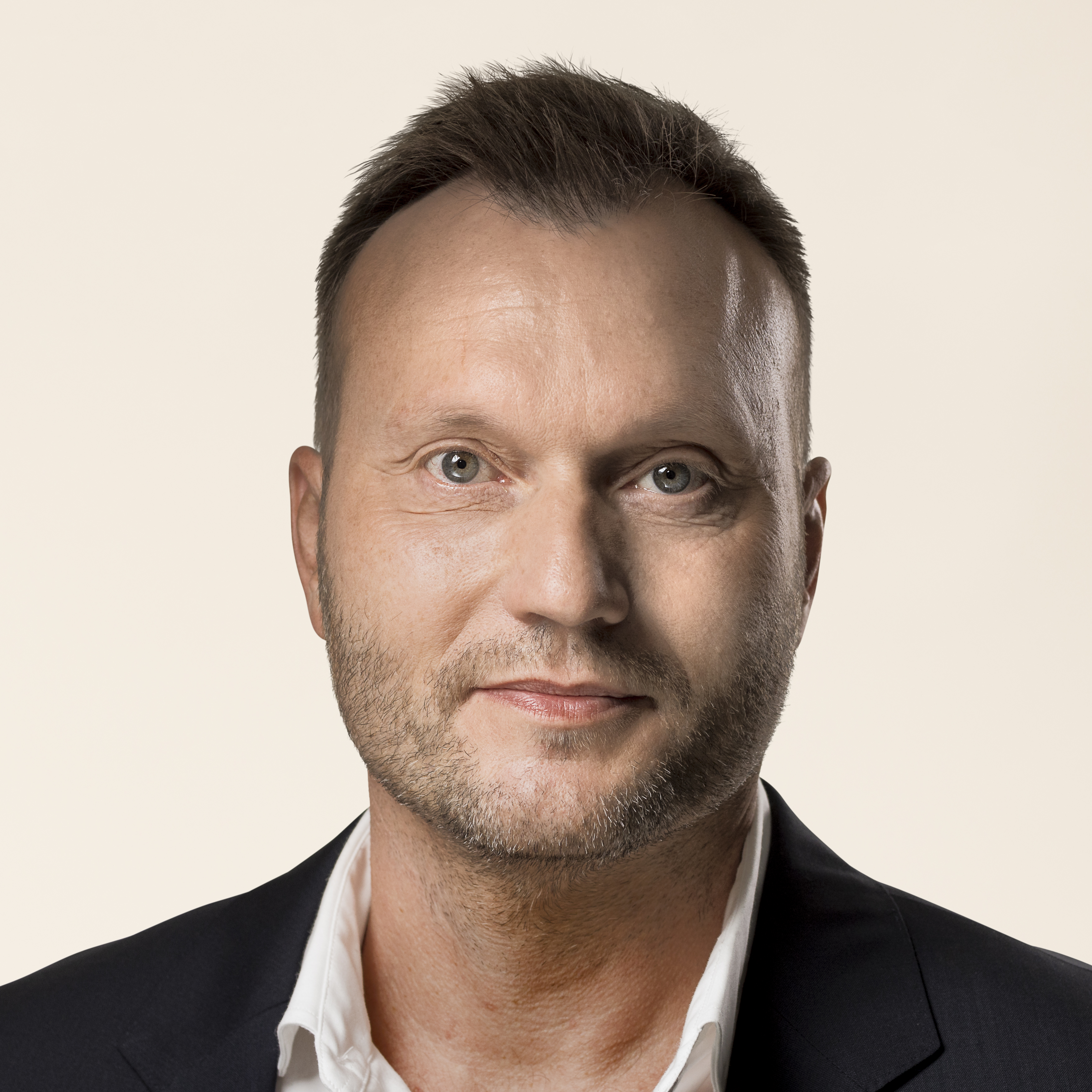 Lars Boje beskyldt for grådighed: Dette får andre partiformænd for deres arbejde