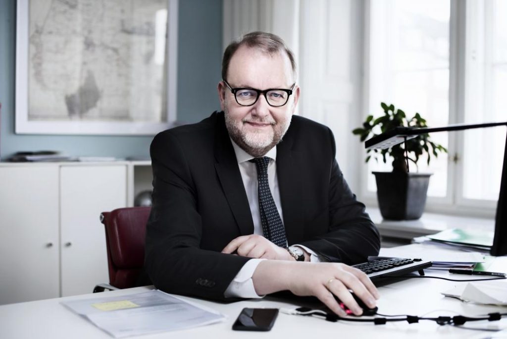 Trods politisk indgreb: Fjernvarmeselskaber fortsætter pengejagt