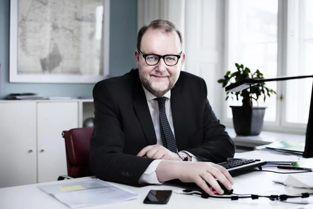 Trods politisk indgreb: Fjernvarmeselskaber fortsætter pengejagt