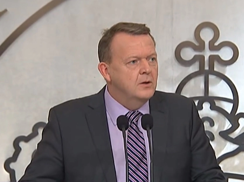Løkke erkender medansvar i skatte-skandalerne