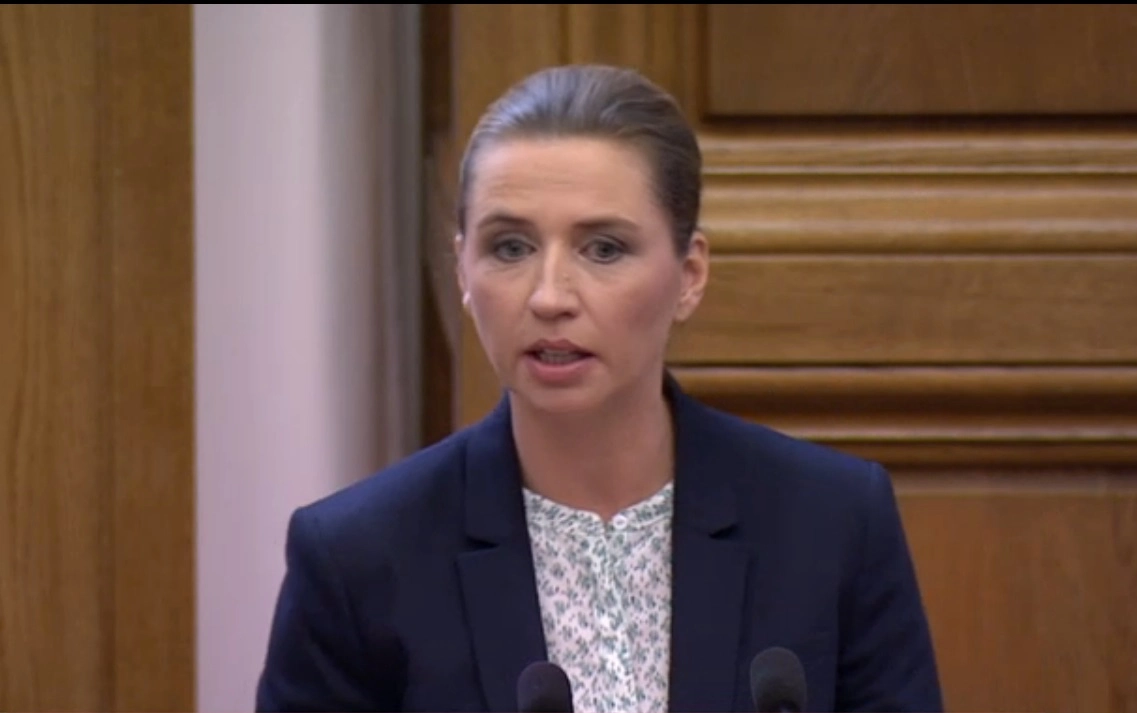 Mette Frederiksens Facebook-svar skaber debat om ytringsfrihedens rammer