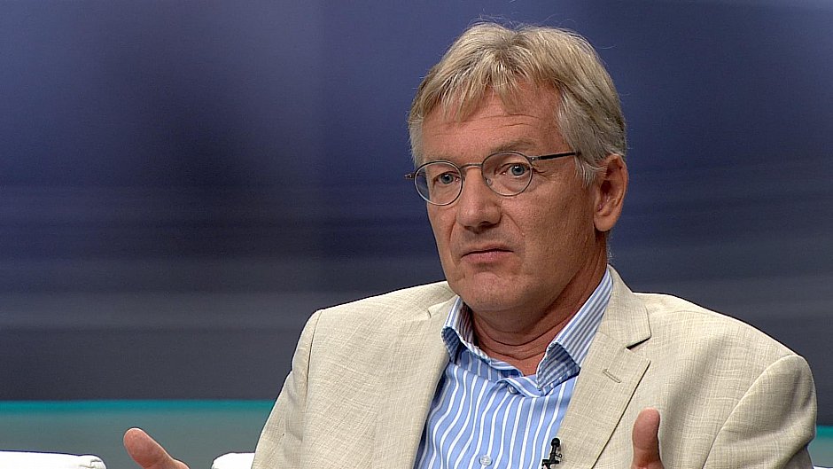 Kjærsgaard glæder sig til prædiken trods kritik af præst