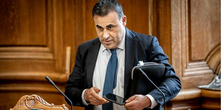 Naser Khader er færdig