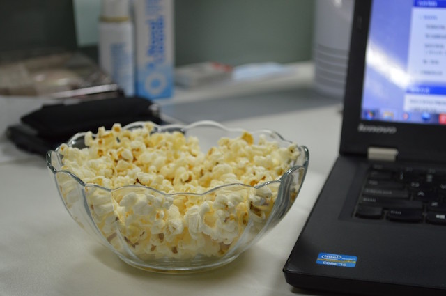 Find popcornene frem: Byrådsmøder streames på Facebook