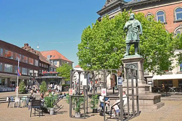 To Randers-borgmestre hives i retten af byrådspolitikere