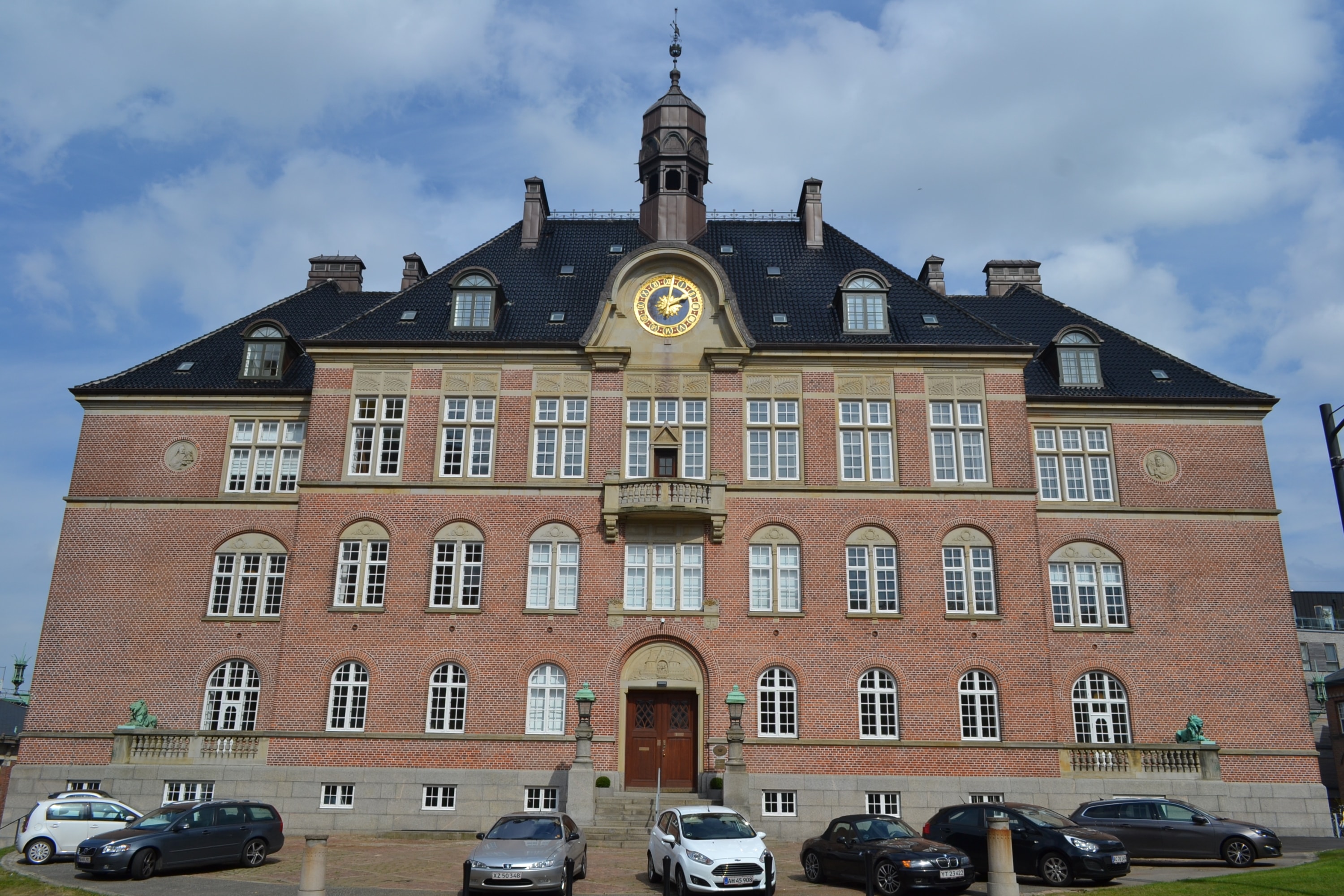 Østjyllands Politi efterlyser ung mand: Har du set ham?