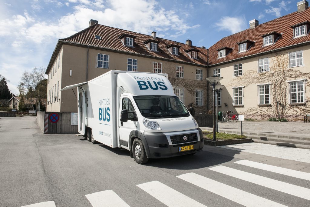 Rullende røntgenbus skal bekæmpe tuberkulose