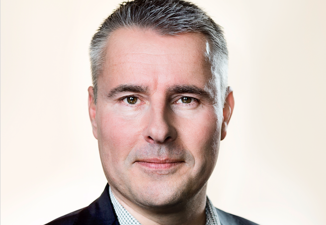 S vil give offentligt ansatte lønbonus for at spare på budgettet