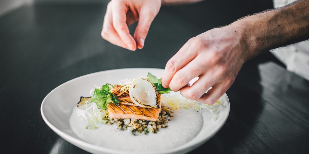 Stjerneregn over Danmark ved Michelin-uddelingen – fra 38 til 41 i alt