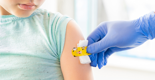 Danmark vil nu vaccinere 12-15-årige
