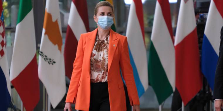 LIGE NU: Mette Frederiksen holder pressemøde i dag