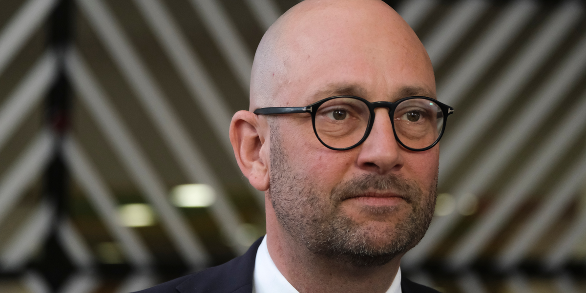Minister har ikke styr på kreditkortene: Brugte sit ministerie-kort på restauranter og værtshuse