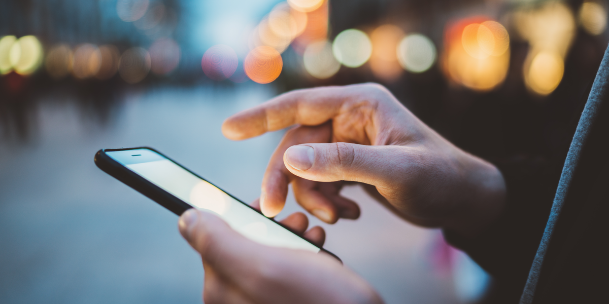 Denne mobilfunktion bør deaktiveres, hver gang du forlader hjemmet: De fleste har den altid tændt