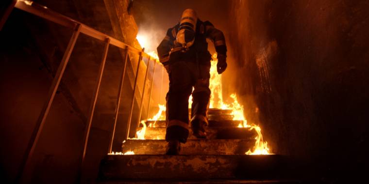 Advarer danskerne: Batterier kan bryde i brand