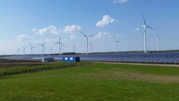 Vind- og solenergi skaber millioner af nye job