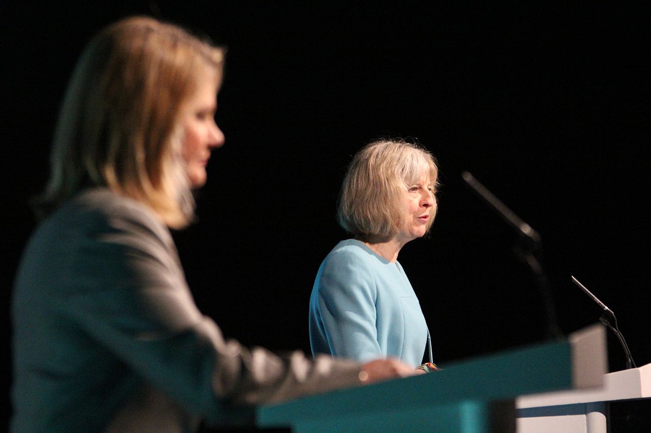 May overlever gyserafstemning