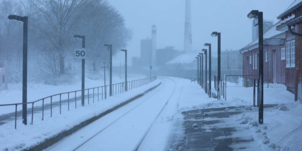 Dårligt nyt: Så længe vil snestormen vare – og nye steder bliver ramt