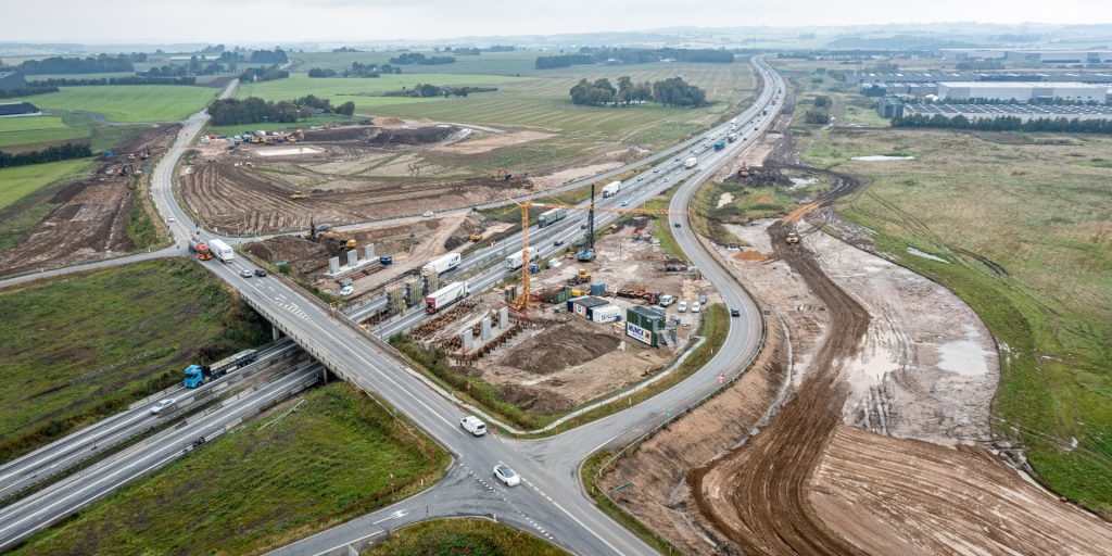 Vejdirektoratet advarer: Støbning af ny bro over E45 vil genere trafikanterne