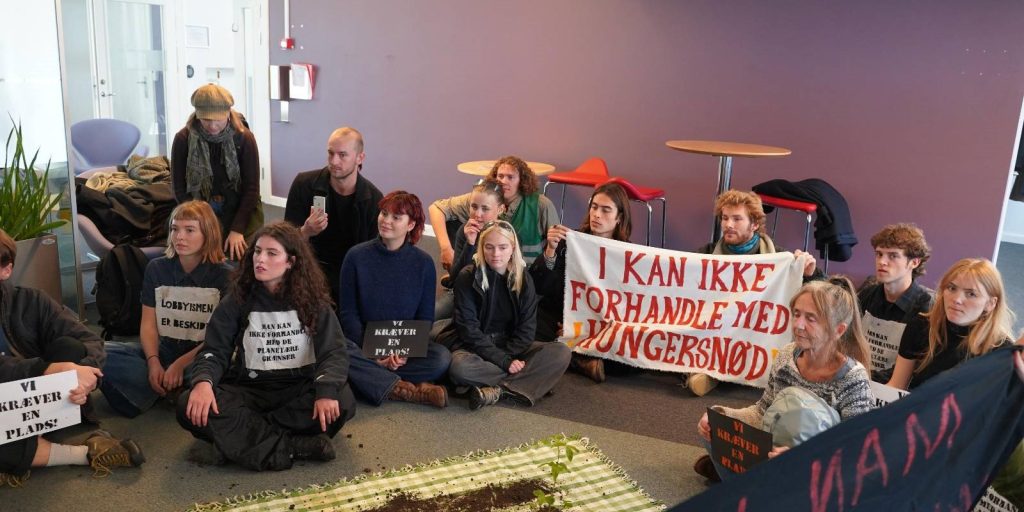 Aktivister trængte ind i ministerium: Nu forklarer de hvorfor