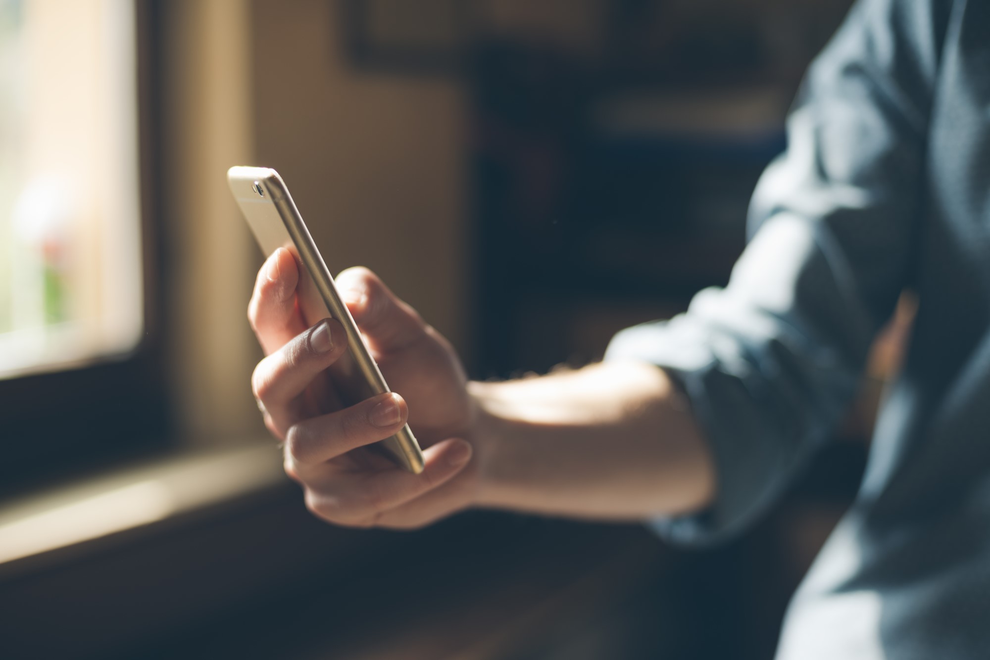 Læser du nyheder på mobilen? Find det bedste abonnement