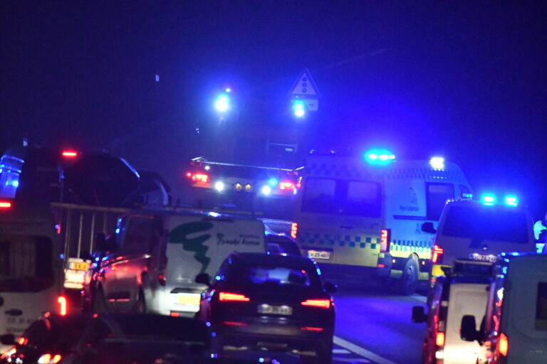 Næsten 2 timers kø efter uheld på motorvej