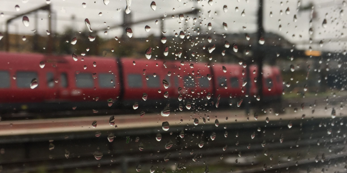 Stormvarsel over Danmark – sådan bliver togtrafikken påvirket