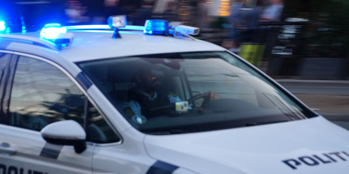 24-årig stak af i bil – få meter efter gik det galt