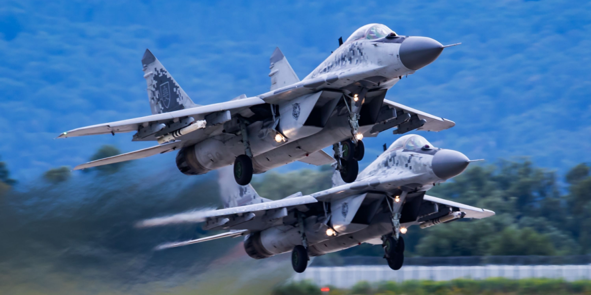 Nyt NATO-land sender 13 kampfly til Ukraine