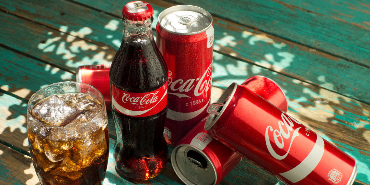Verdens mest kendte sodavand – og så producerer Coca-Cola kokain for 13 milliarder kroner hvert år, skriver medie