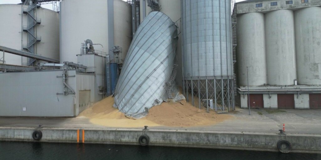 Silo kollapset – havn flyder med hestebønner